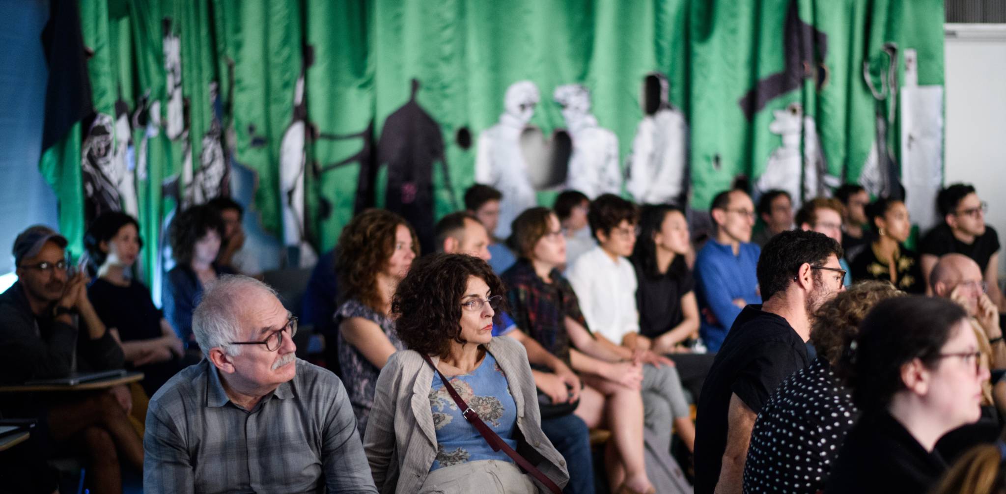 Image of an audience.